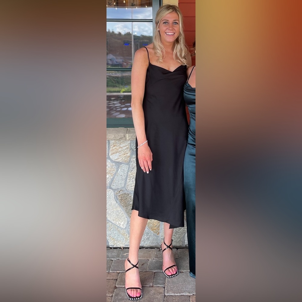 Elegant Black Sleeveless Dress